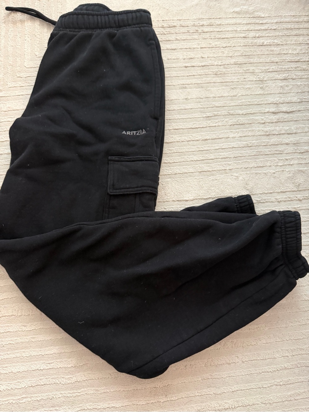 Aritzia Mega Fit Cargo Sweatpants